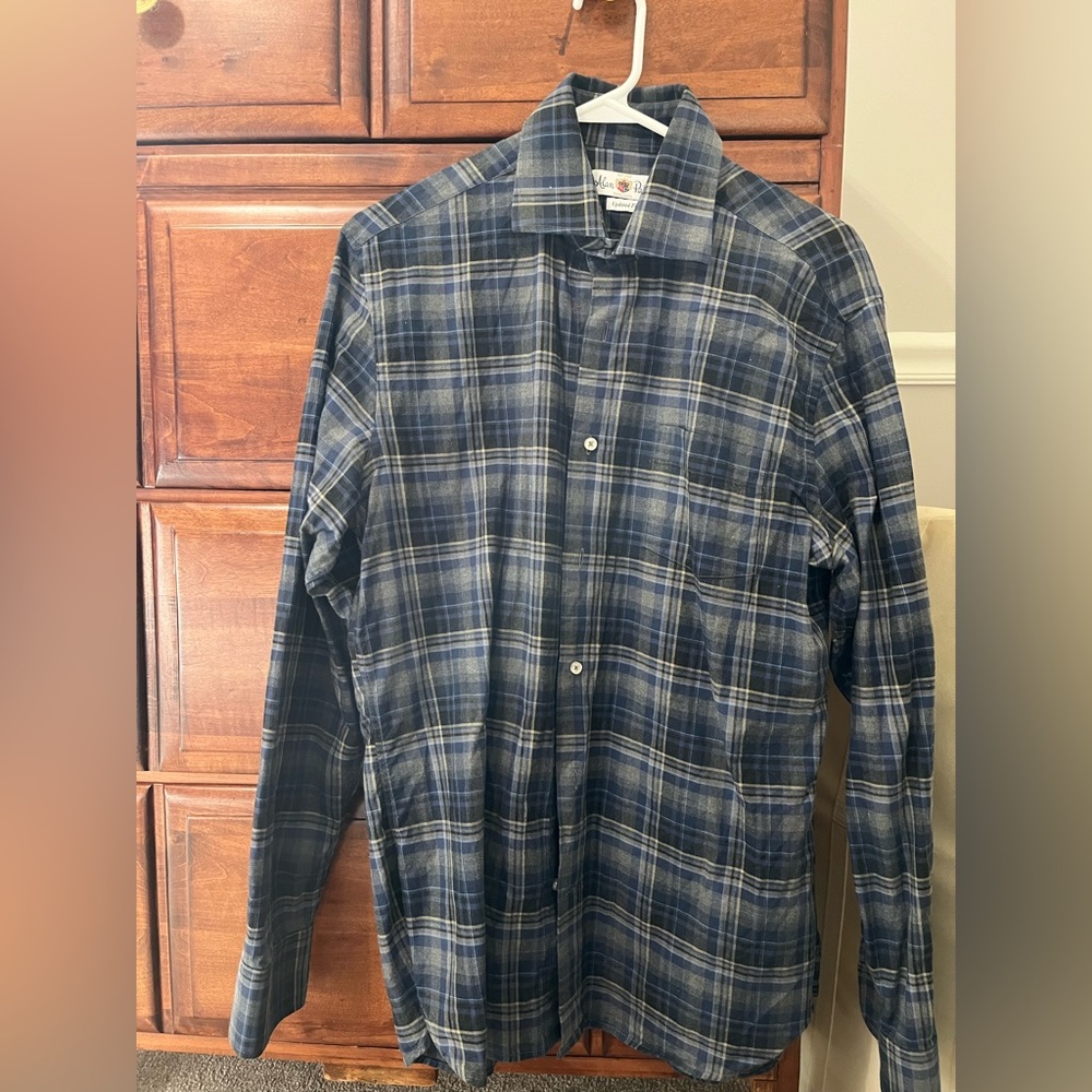 Men’s button down plaid shirt